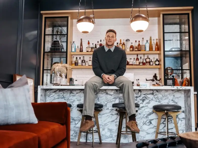 世界杯手机版下载-富翁的谦虚!格里芬Ins:我现在是个附庸风雅的人,习惯吧